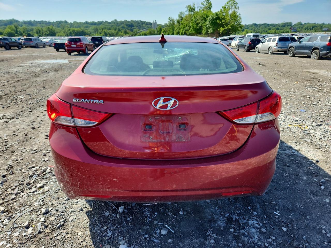 2013 HYUNDAI ELANTRA