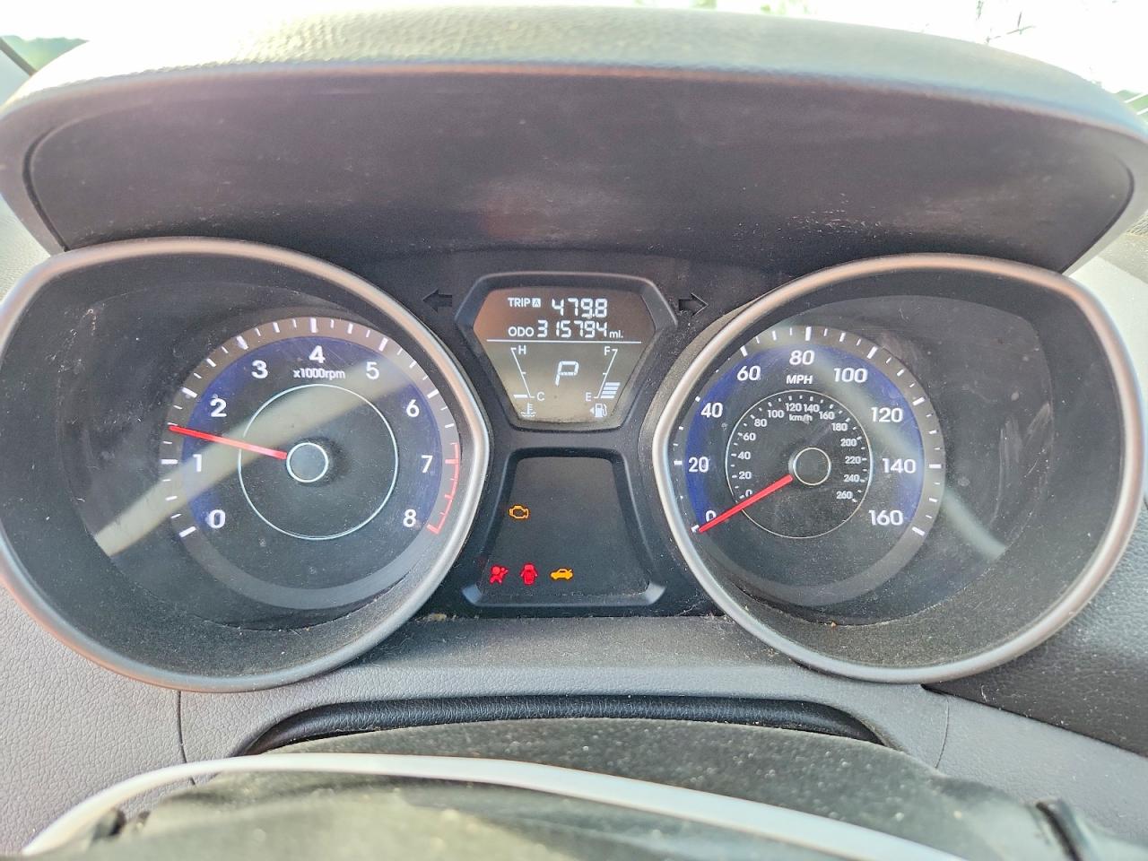 2013 HYUNDAI ELANTRA