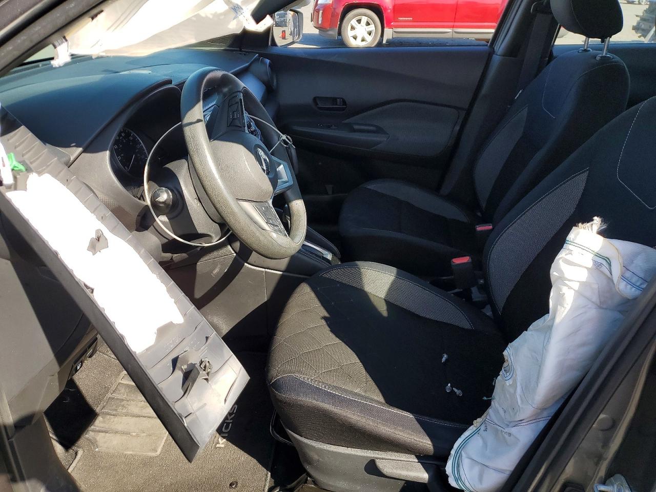 2019 NISSAN KICKS