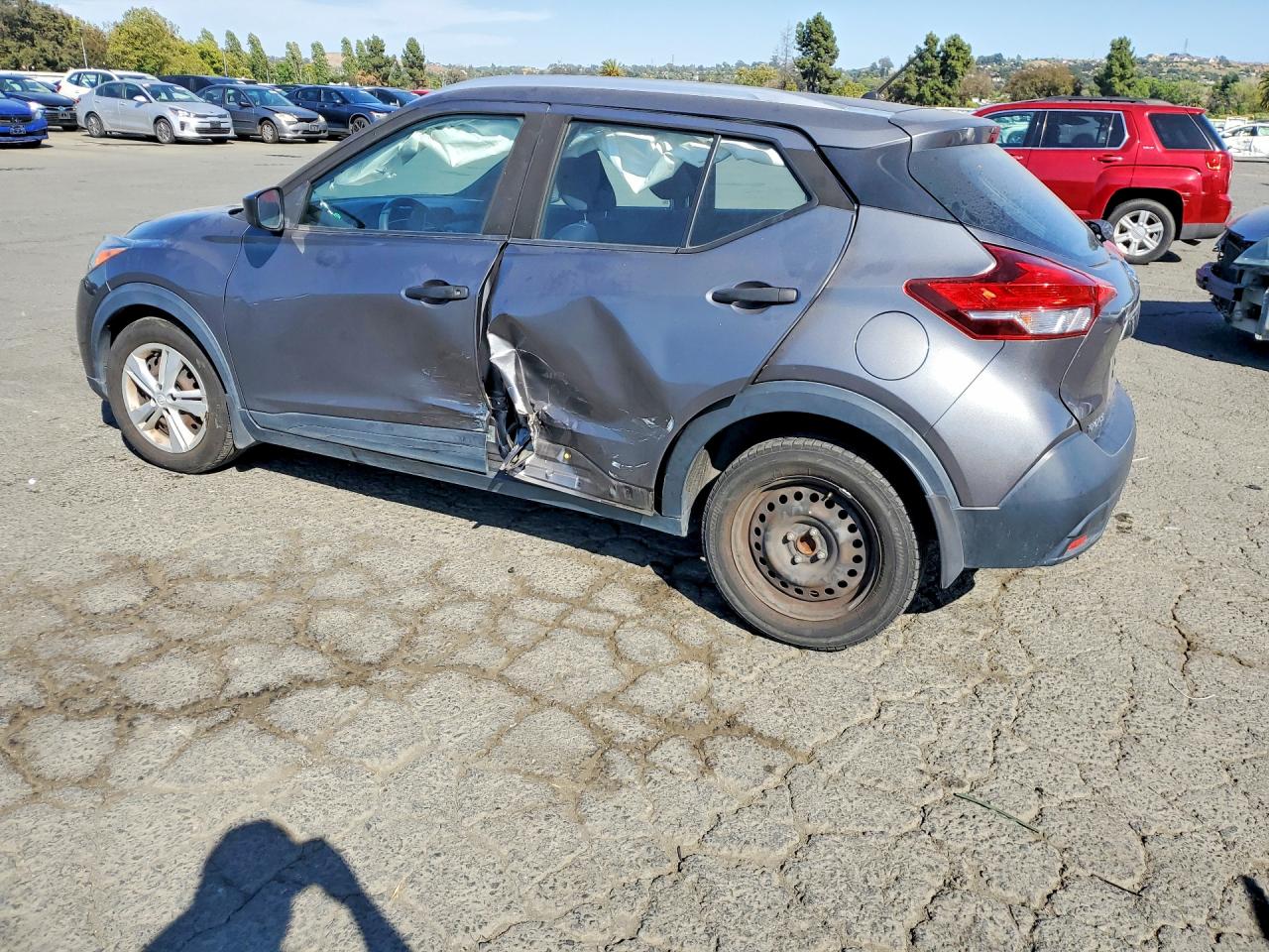 2019 NISSAN KICKS