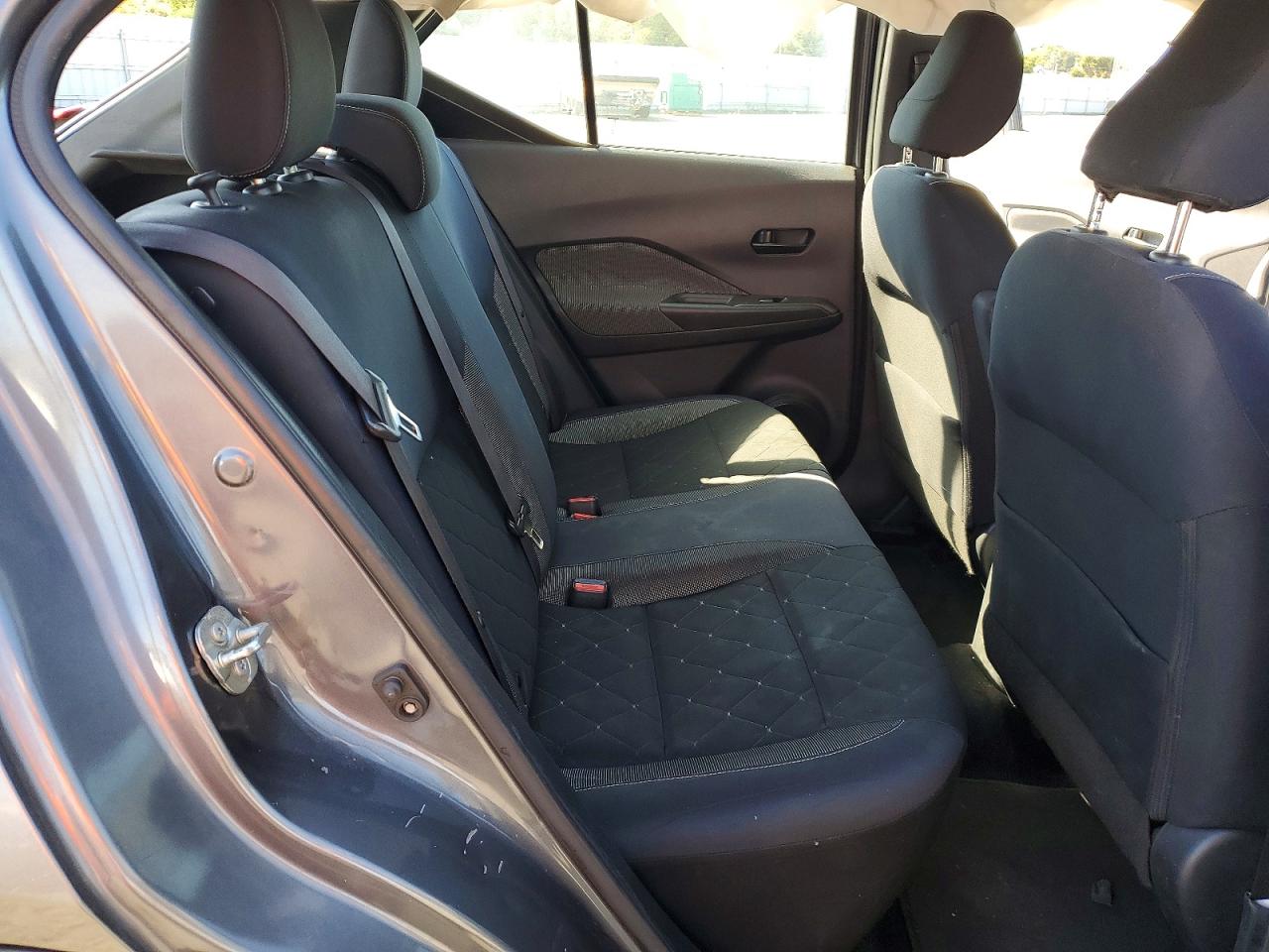 2019 NISSAN KICKS