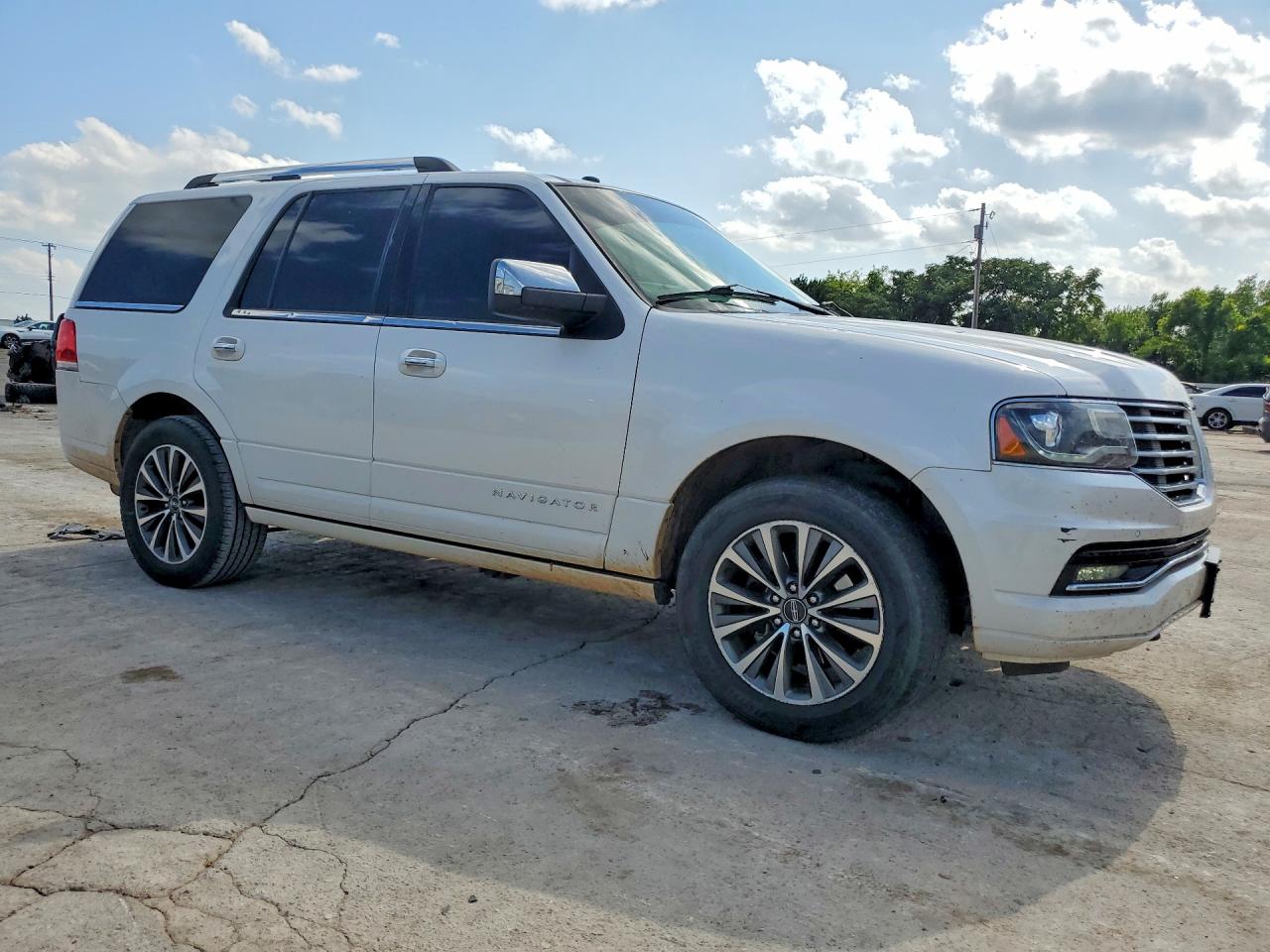 2017 LINCOLN NAVIGATOR