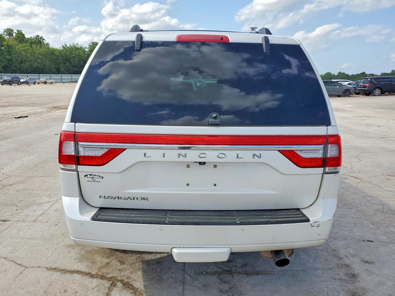 2017 LINCOLN NAVIGATOR