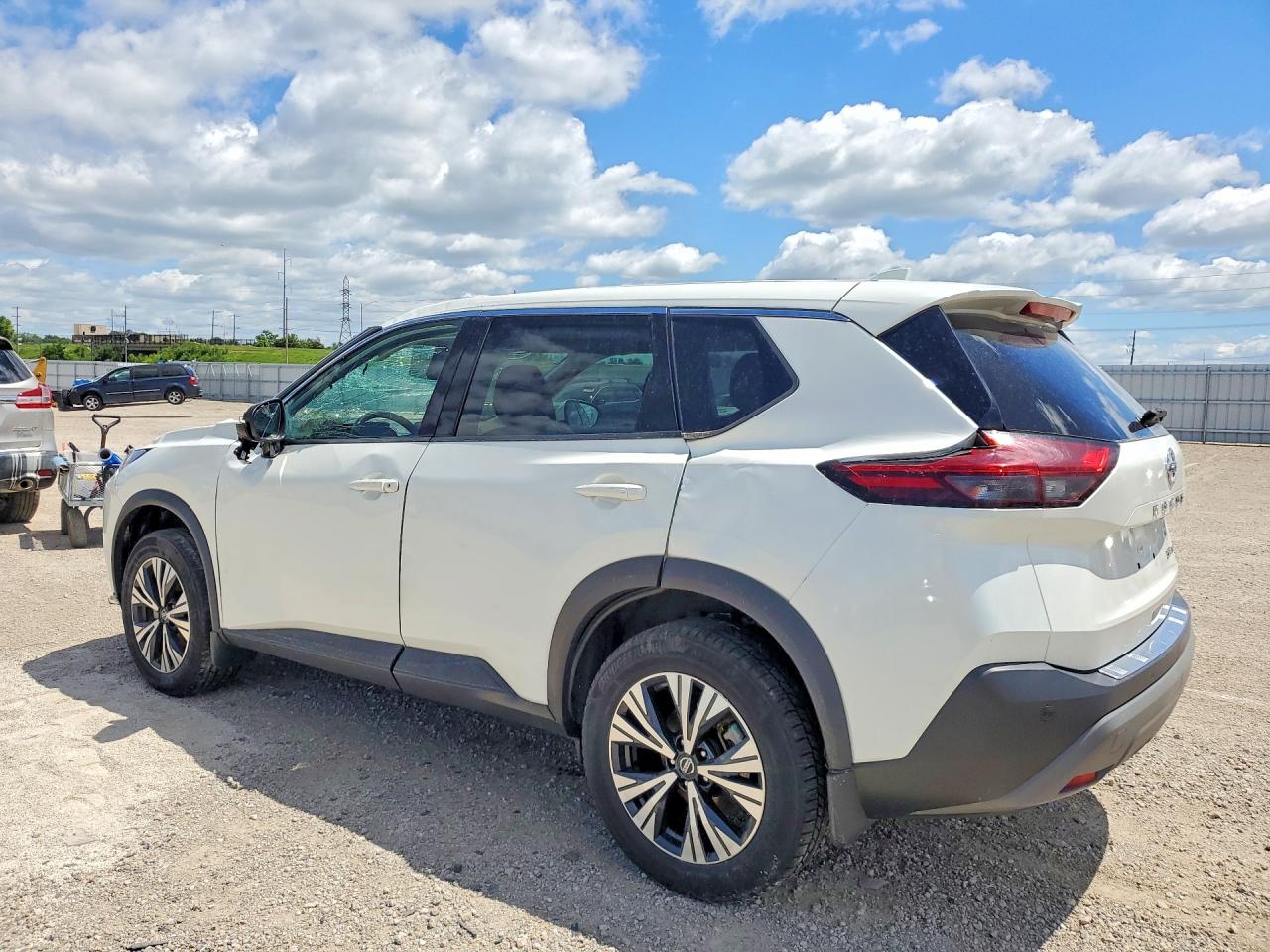 2021 NISSAN ROGUE