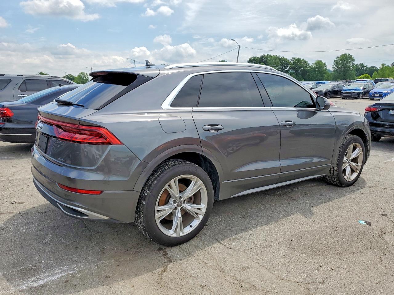 2019 AUDI Q8