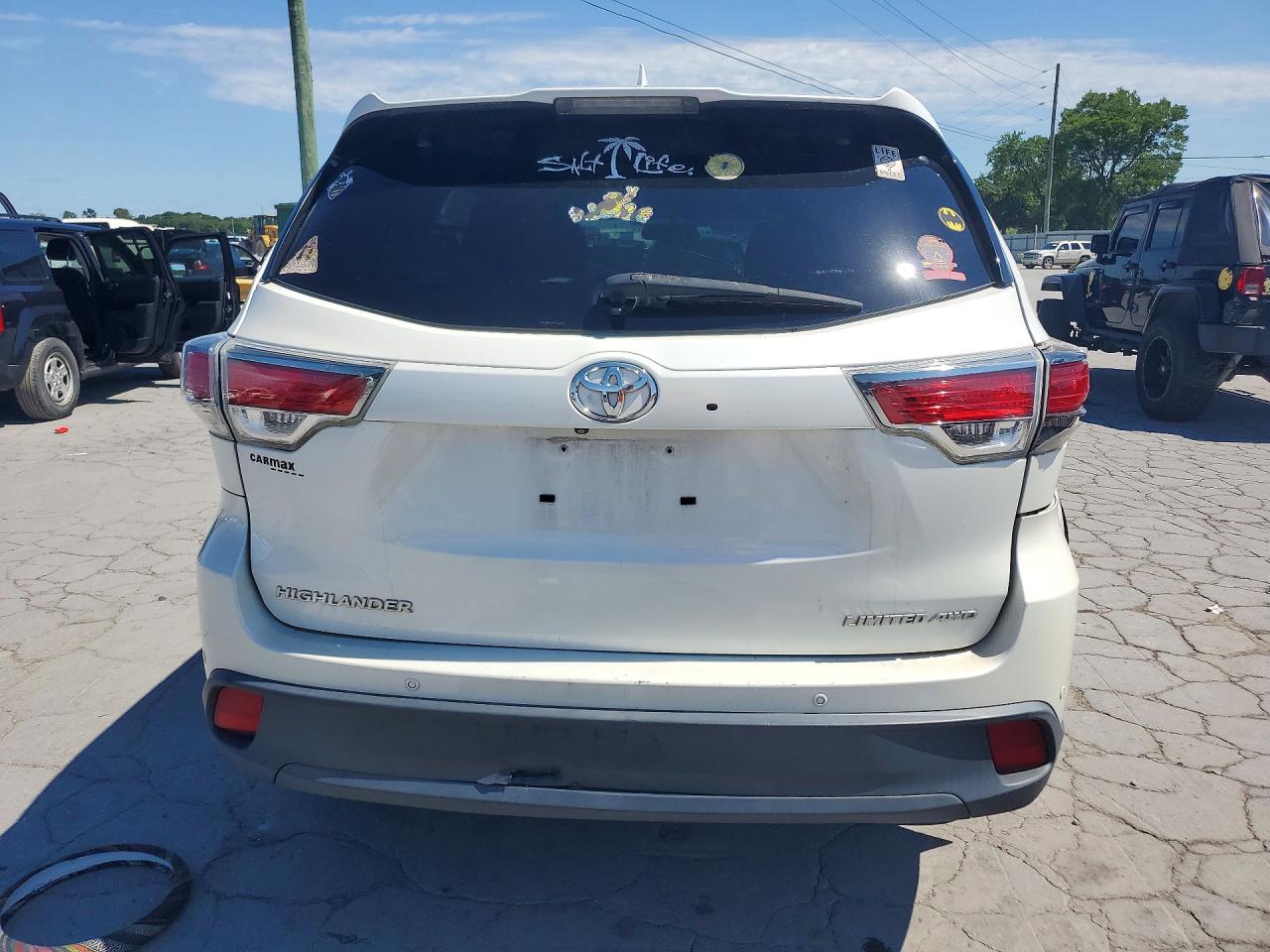 2015 TOYOTA HIGHLANDER