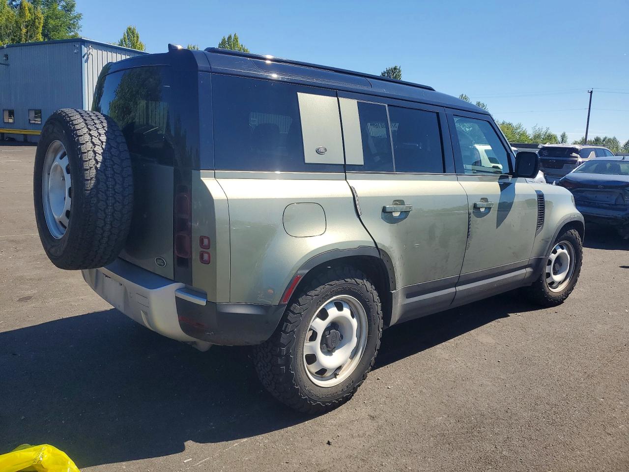 2021 LAND ROVER DEFENDER