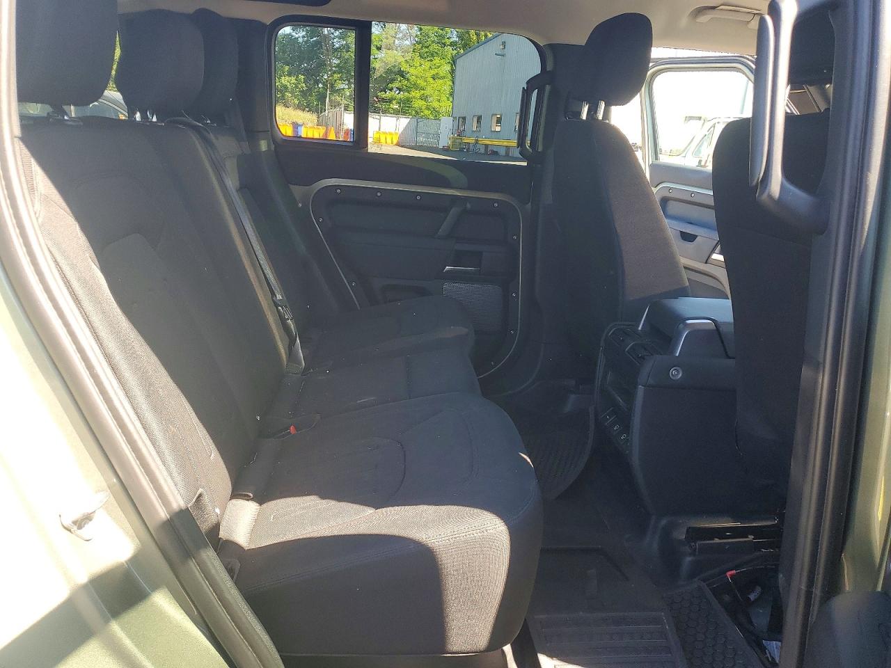 2021 LAND ROVER DEFENDER