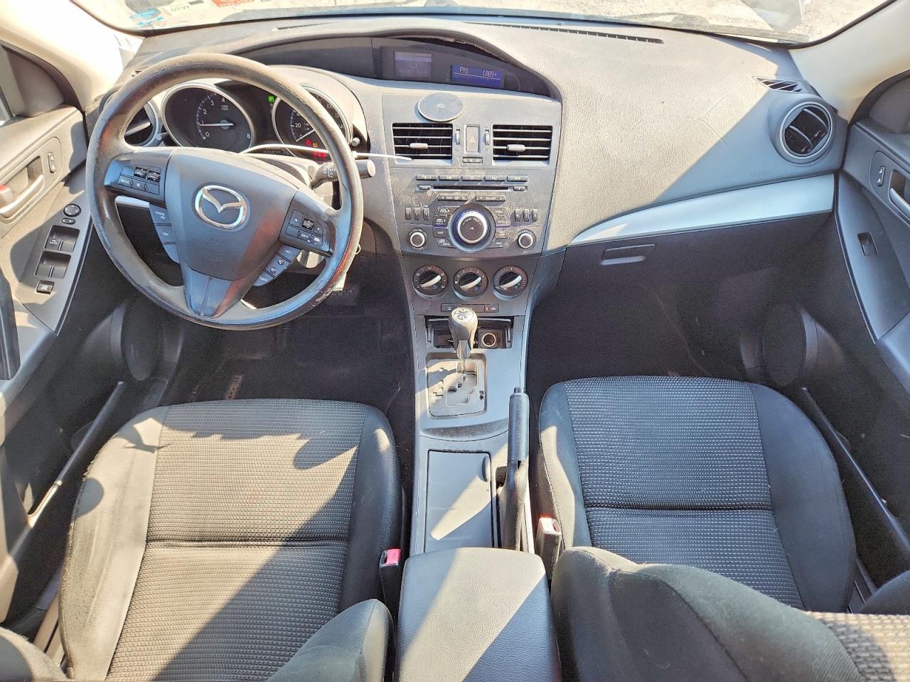 2013 MAZDA 3