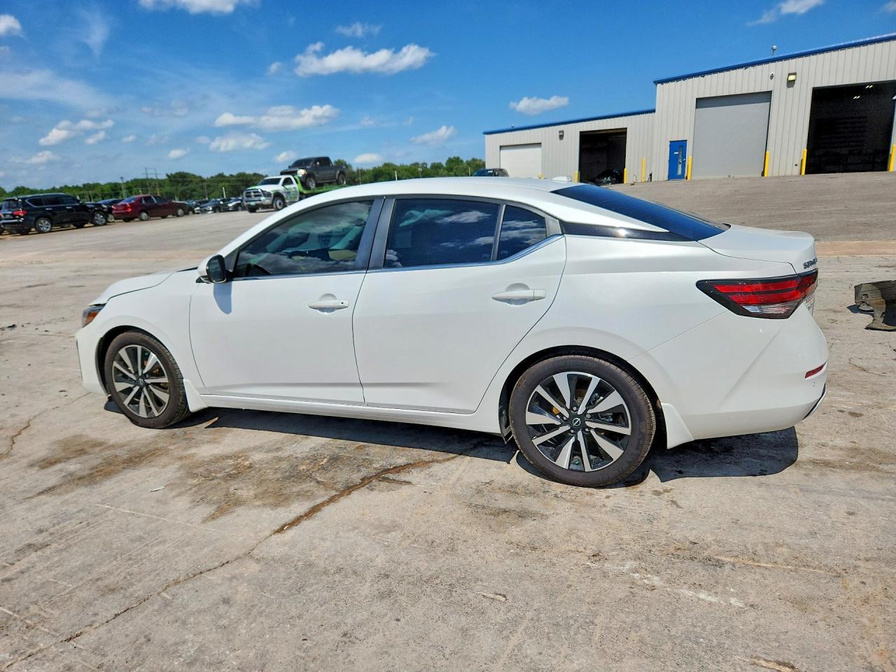 2025 NISSAN SENTRA