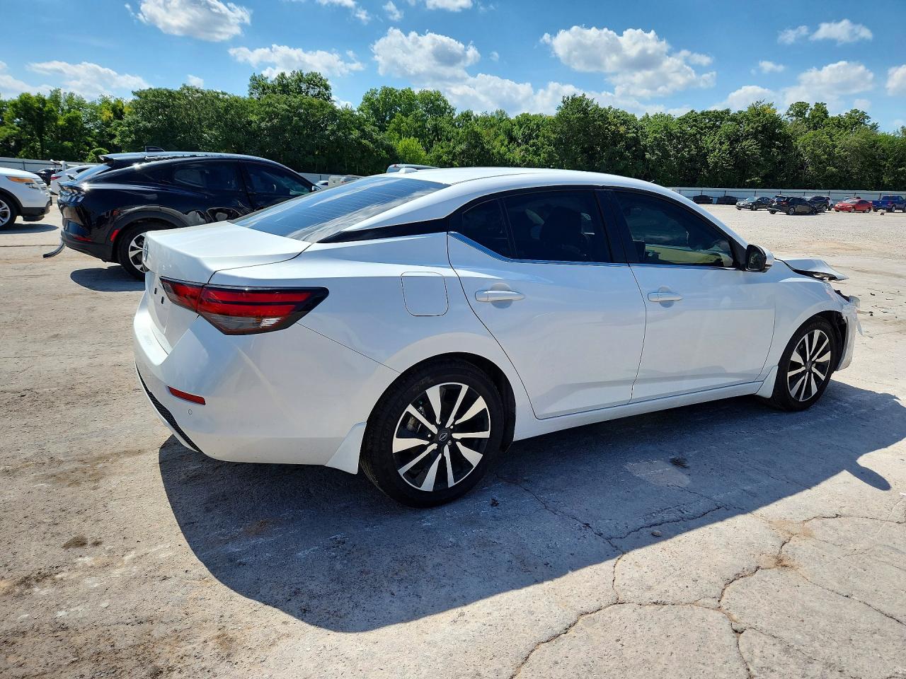 2025 NISSAN SENTRA