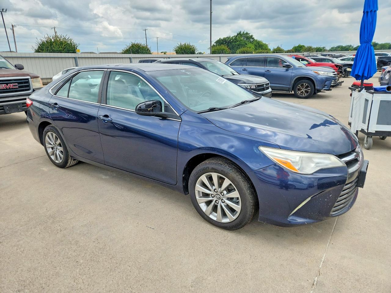 2017 TOYOTA CAMRY