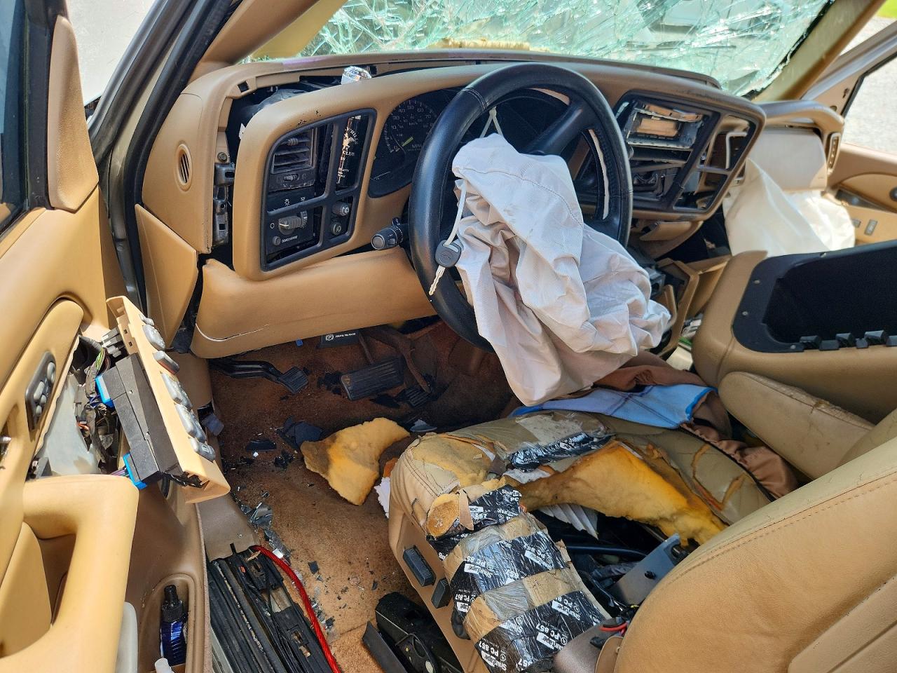 2000 CHEVROLET SUBURBAN