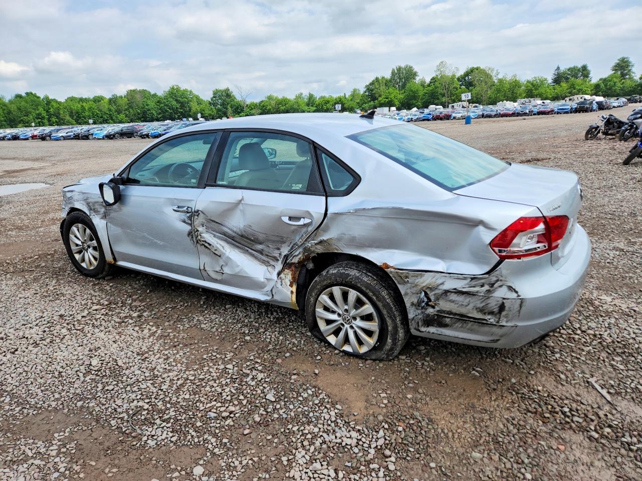 2015 VOLKSWAGEN PASSAT