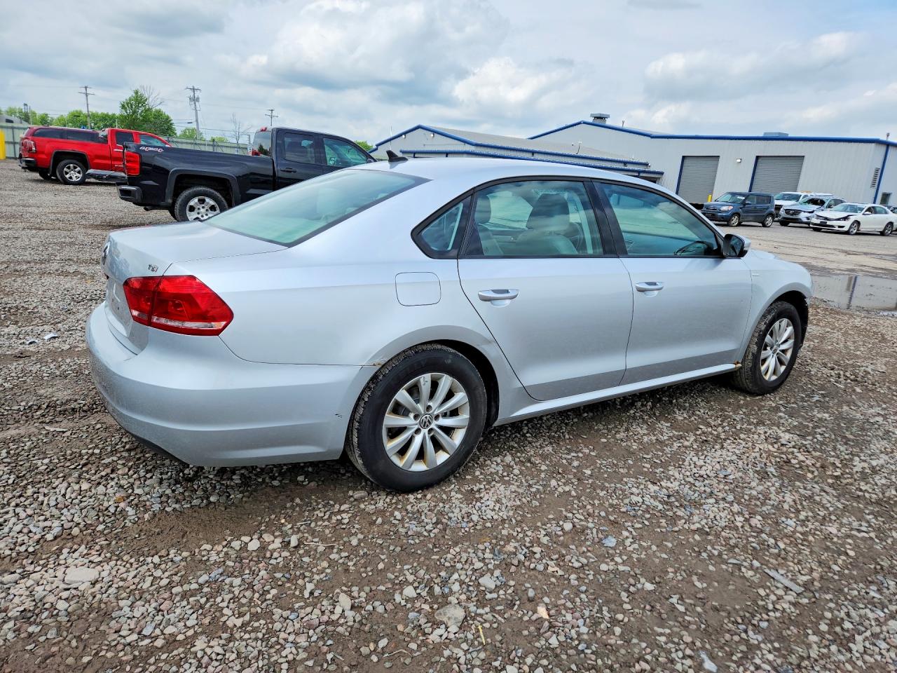 2015 VOLKSWAGEN PASSAT