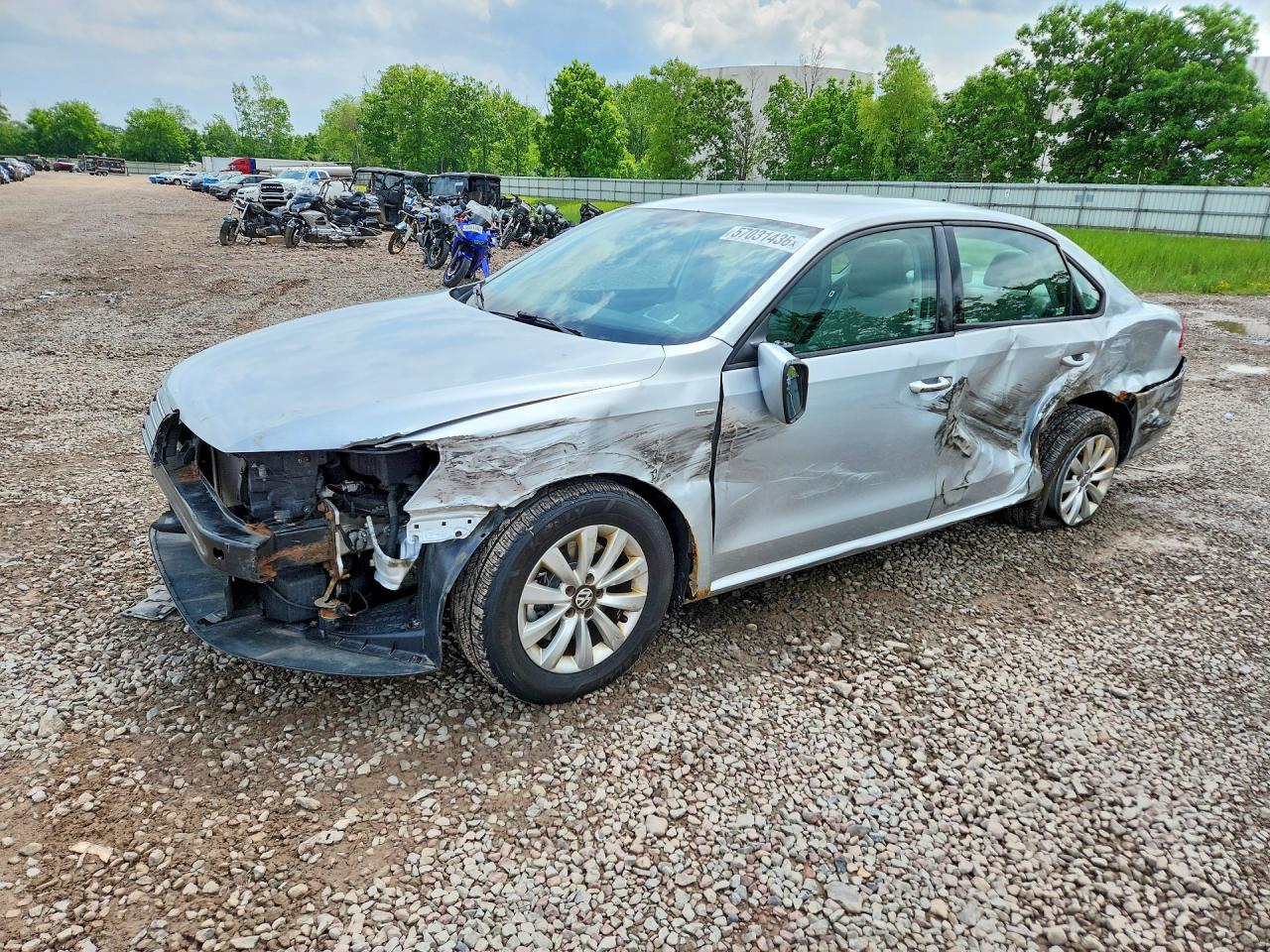 2015 VOLKSWAGEN PASSAT