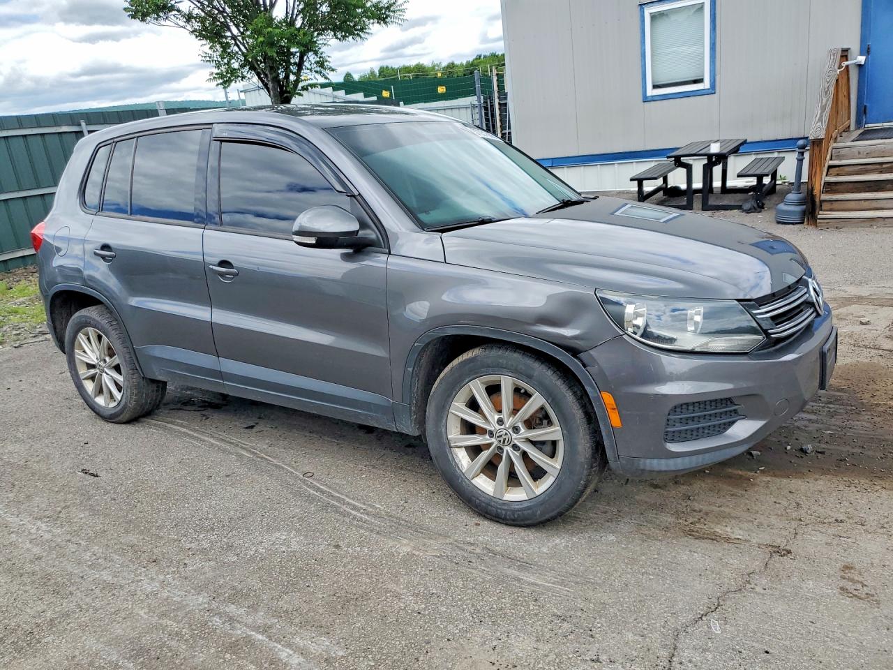 2014 VOLKSWAGEN TIGUAN