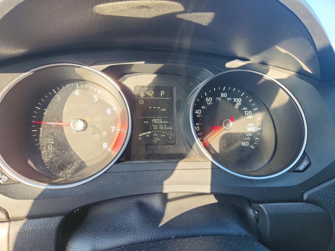 2018 VOLKSWAGEN JETTA