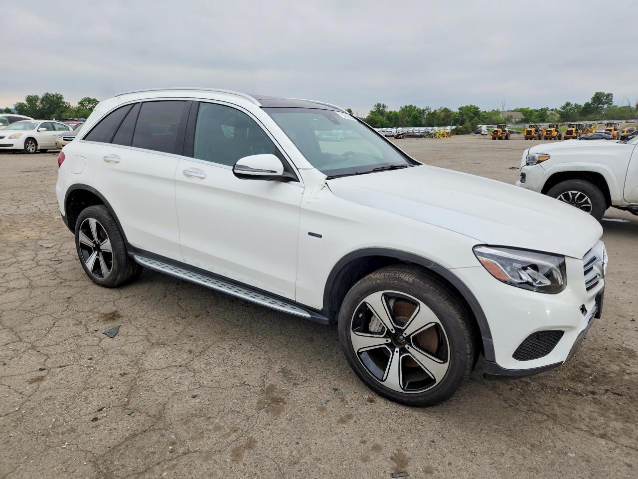 2019 MERCEDES-BENZ GLC-CLASS