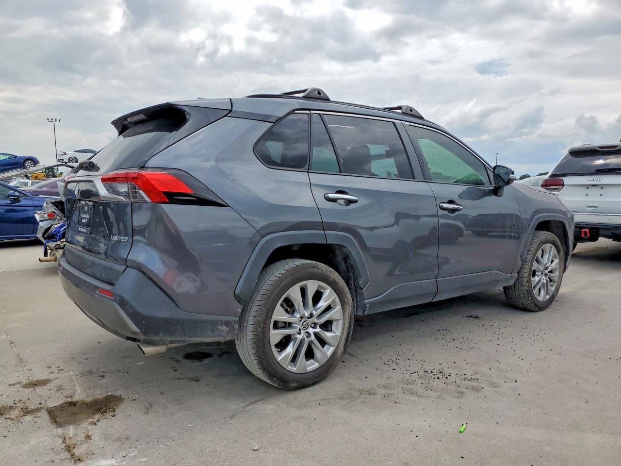 2019 TOYOTA RAV4