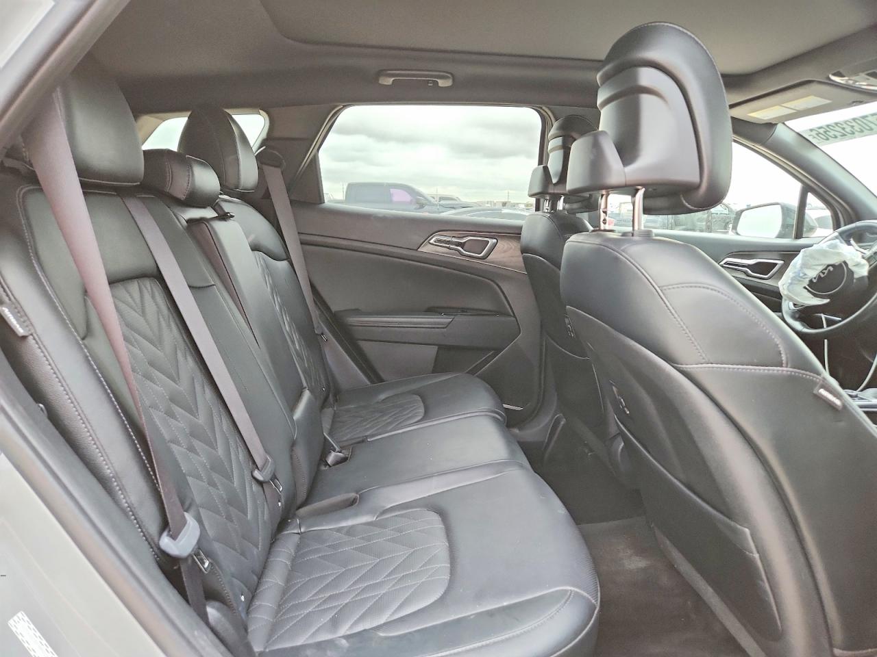 2024 KIA SPORTAGE X