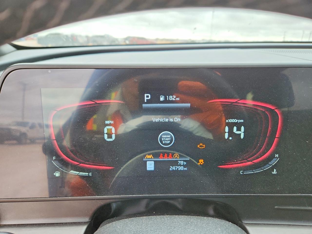2024 KIA SPORTAGE X