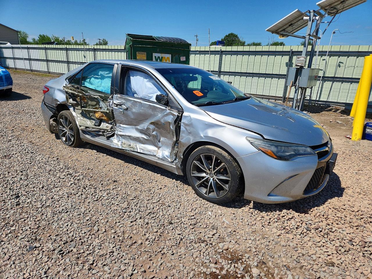 2017 TOYOTA CAMRY