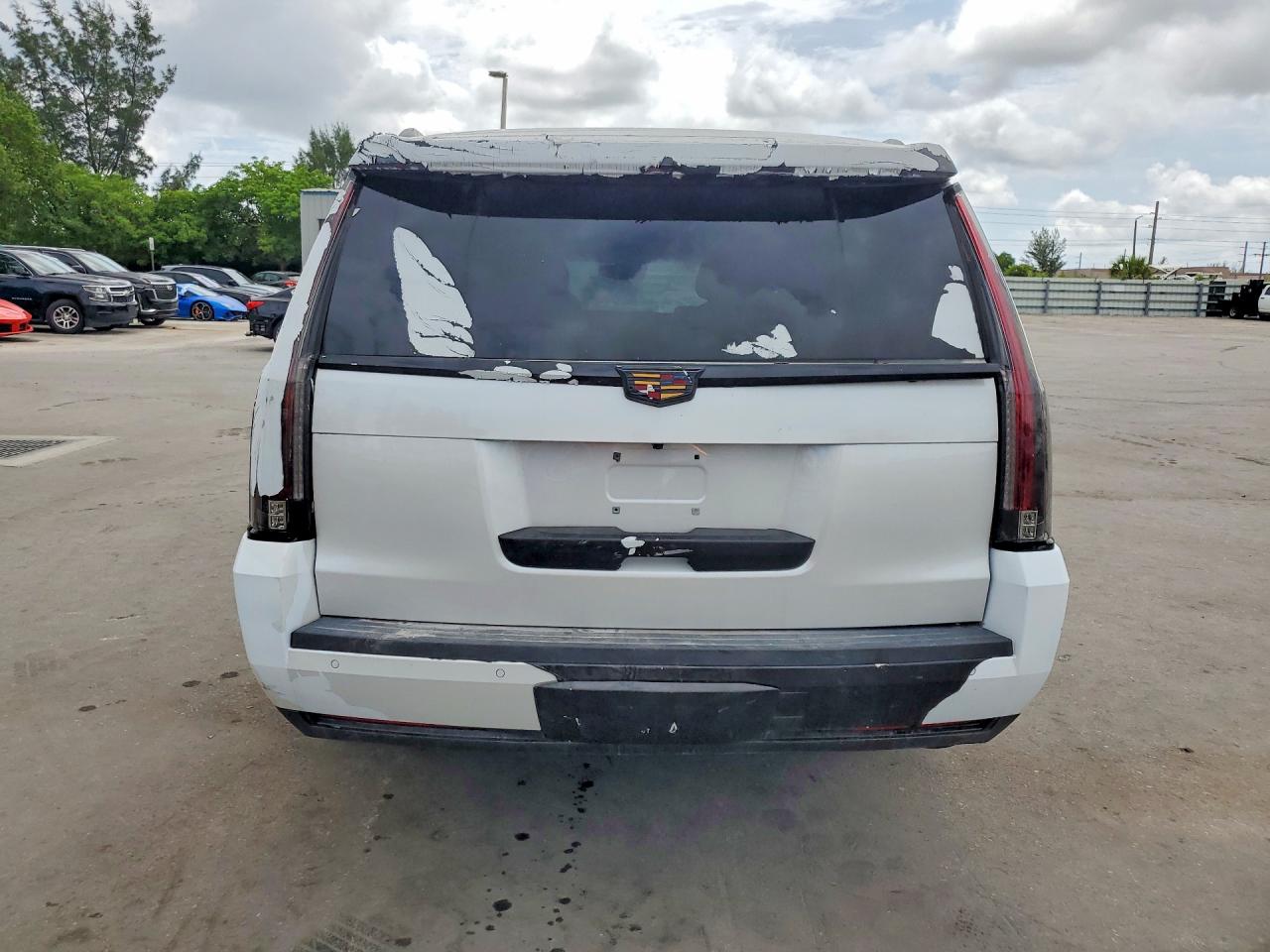 2016 CADILLAC ESCALADE