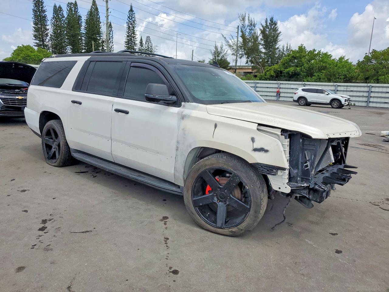 2016 CADILLAC ESCALADE