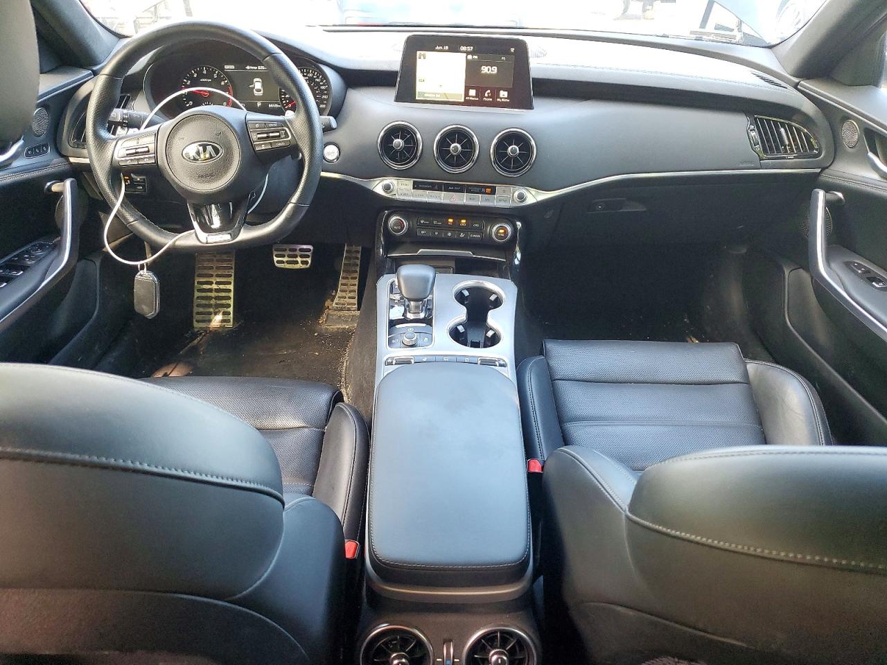 2019 KIA STINGER