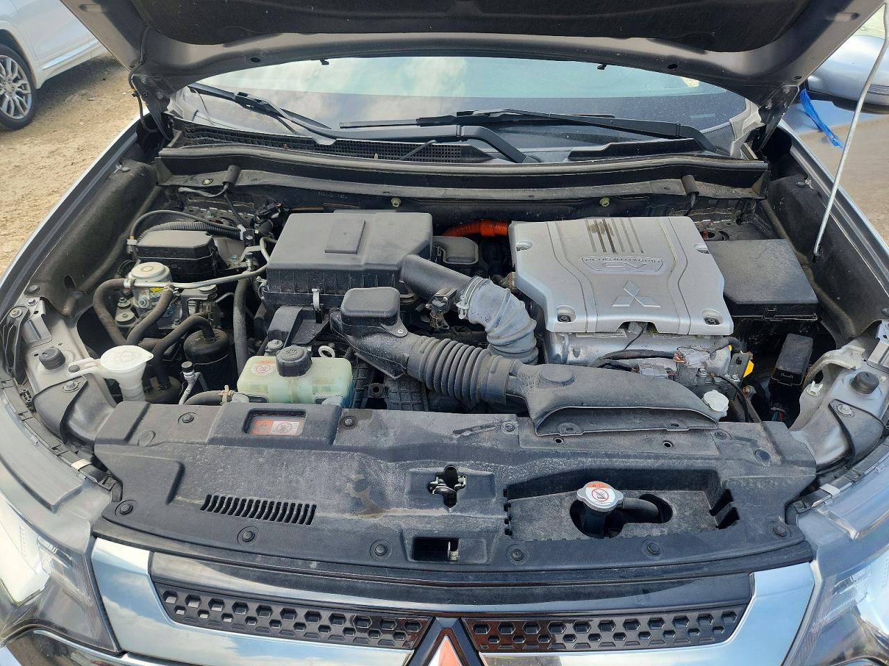 2020 MITSUBISHI OUTLANDER