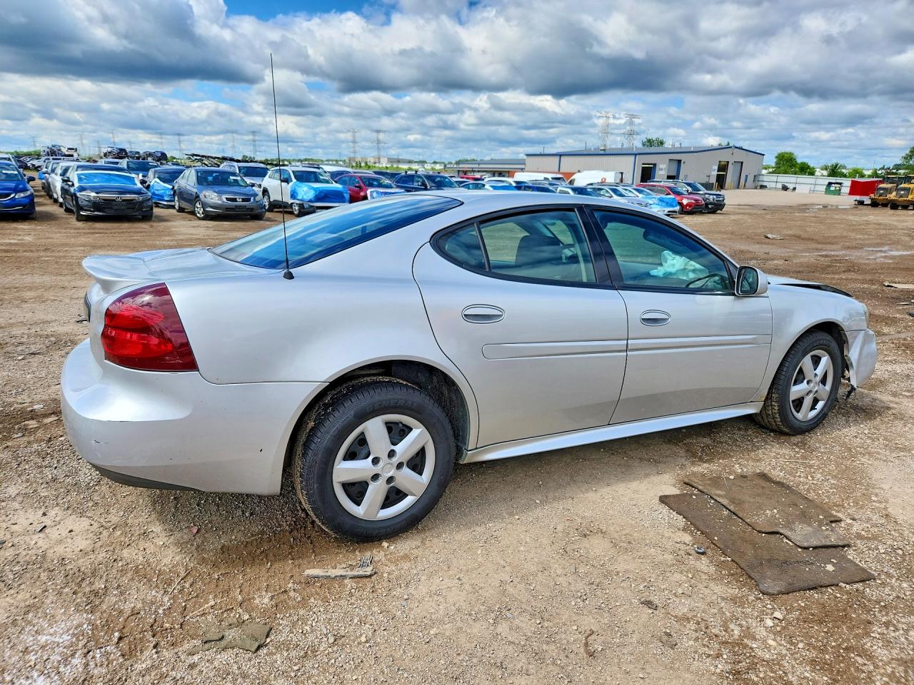 2005 PONTIAC GRANDPRIX