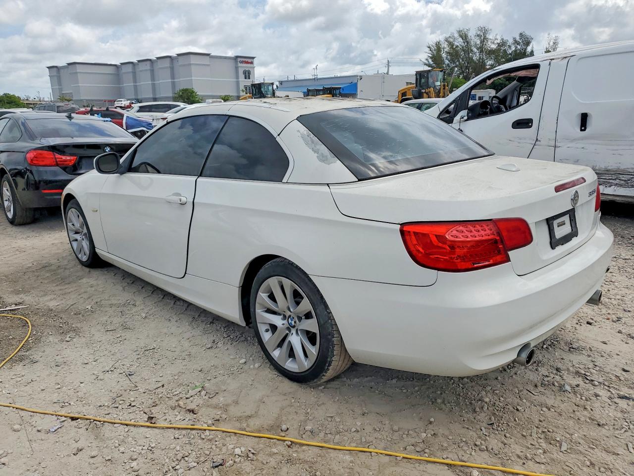 2011 BMW 3 SERIES