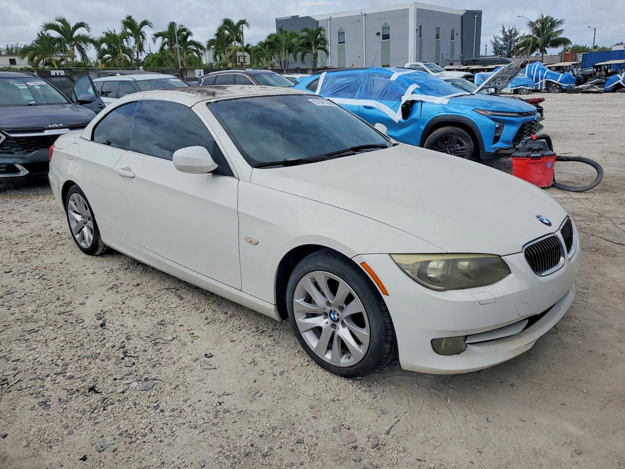 2011 BMW 3 SERIES