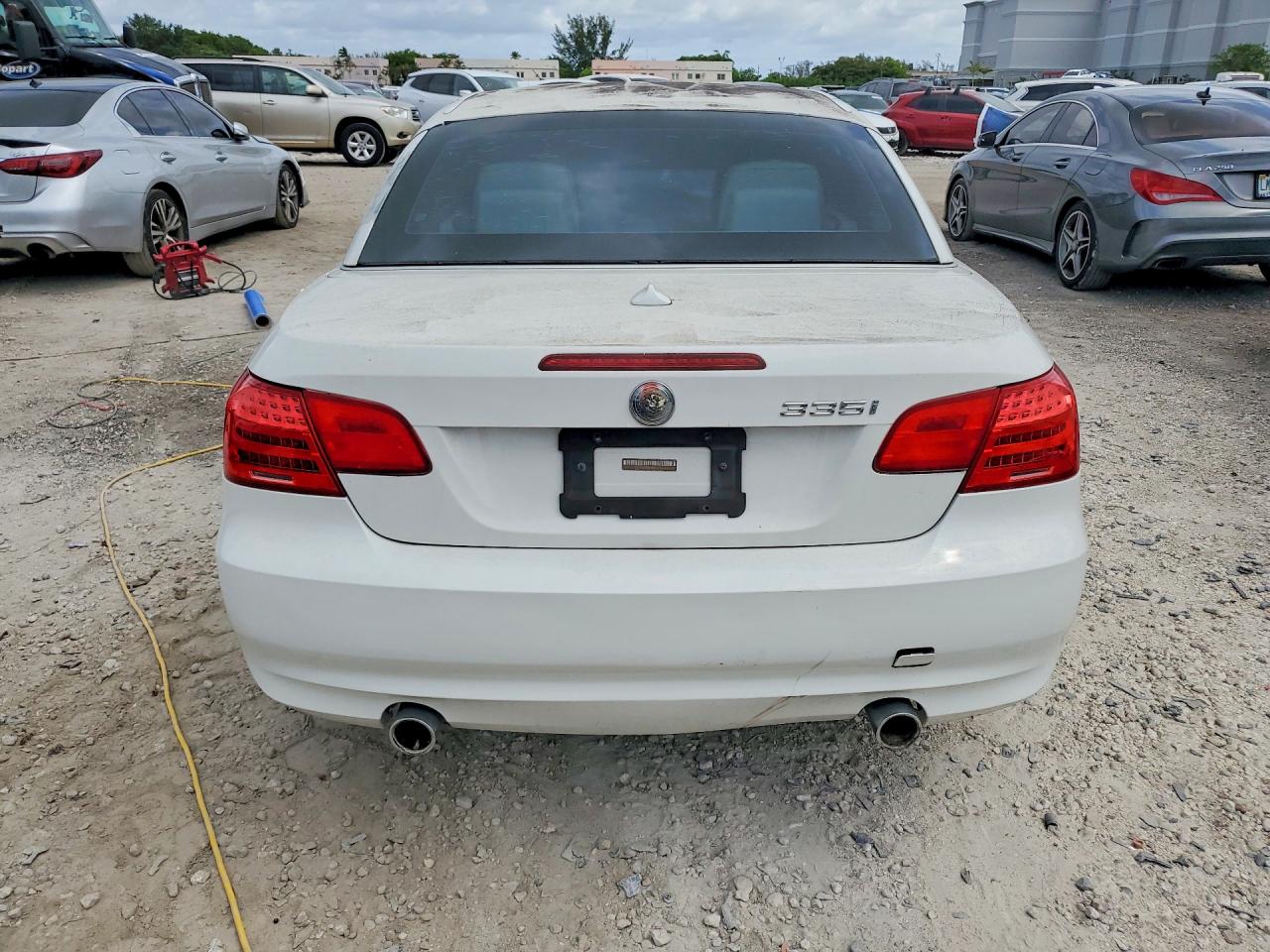 2011 BMW 3 SERIES
