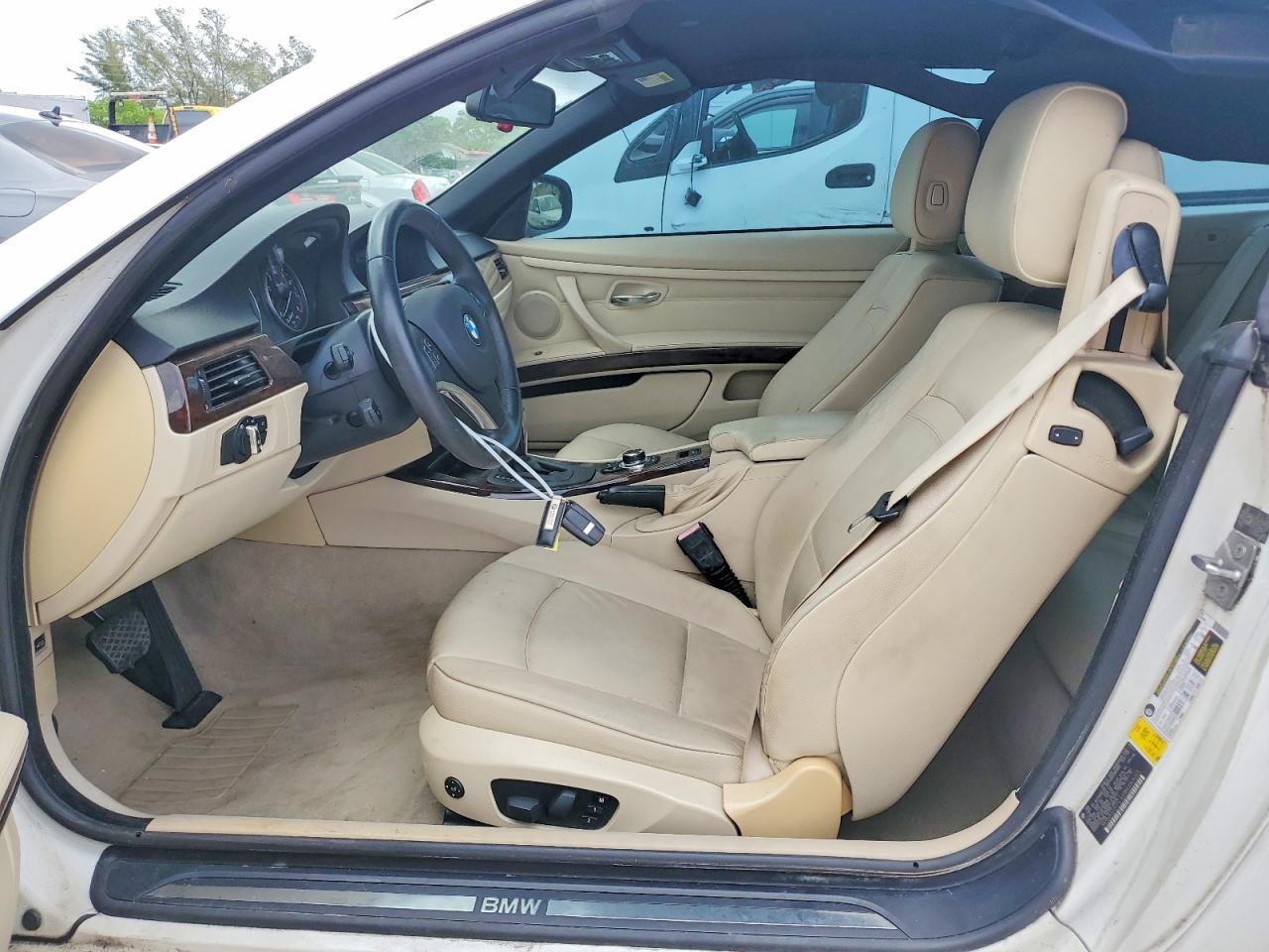 2011 BMW 3 SERIES