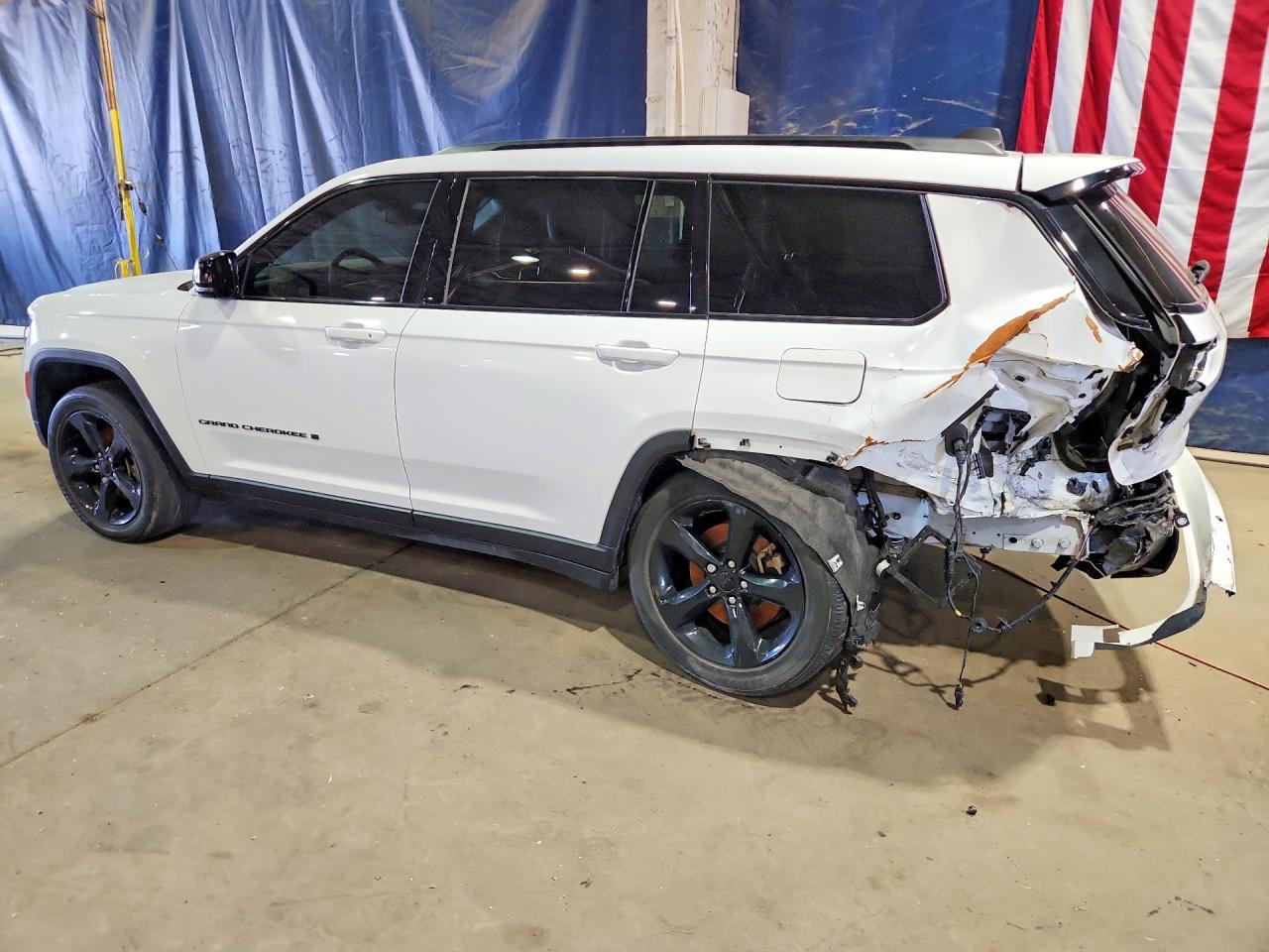 2023 JEEP CHEROKEE