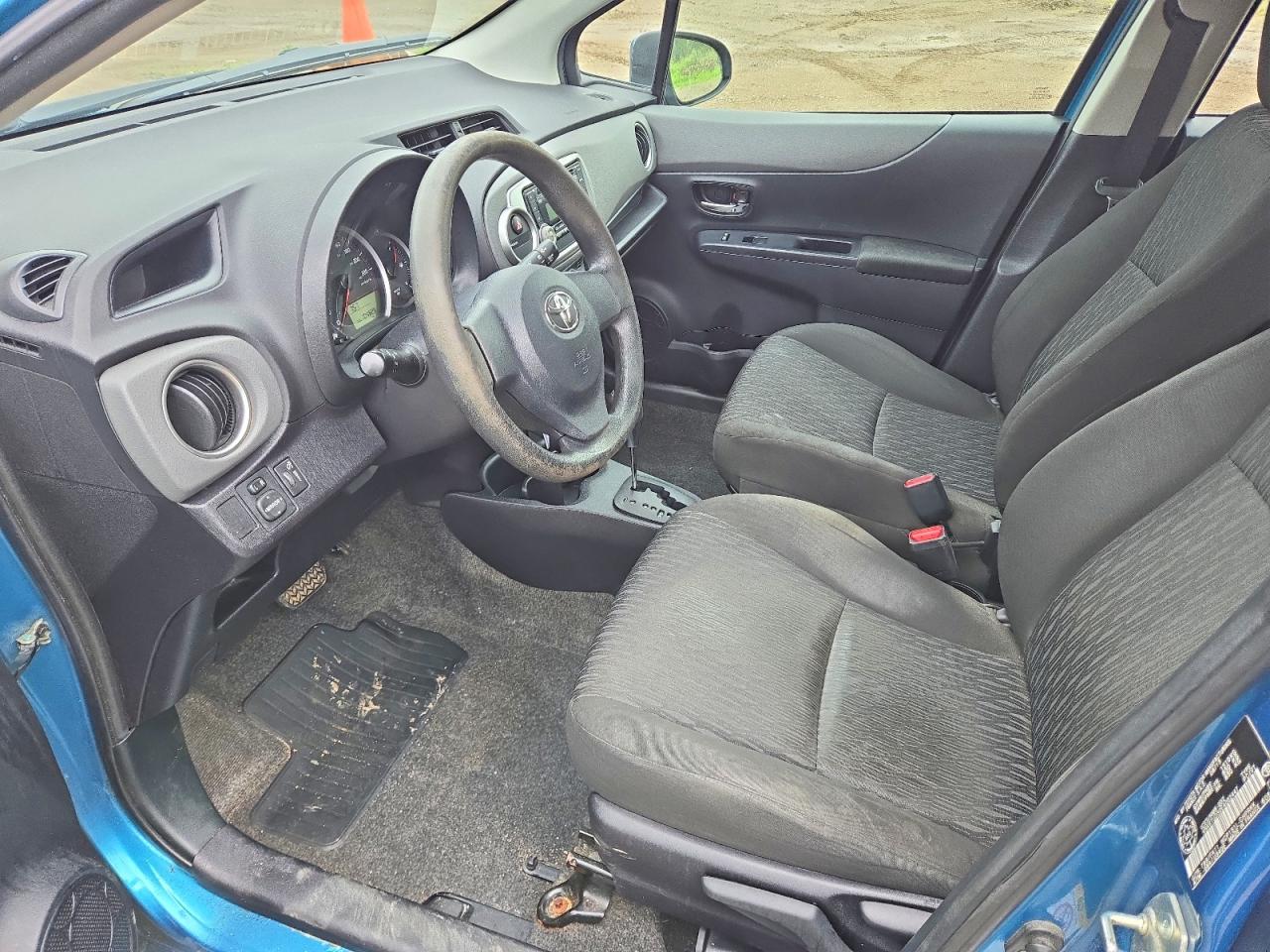 2014 TOYOTA YARIS 5-DO