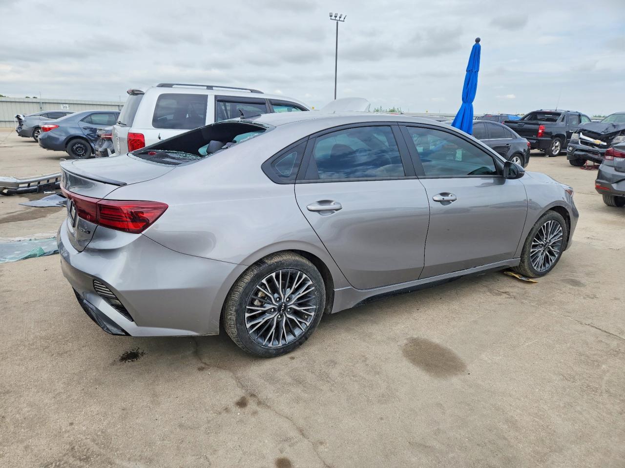 2023 KIA FORTE