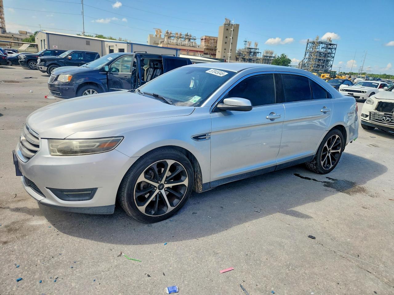 2015 FORD TAURUS