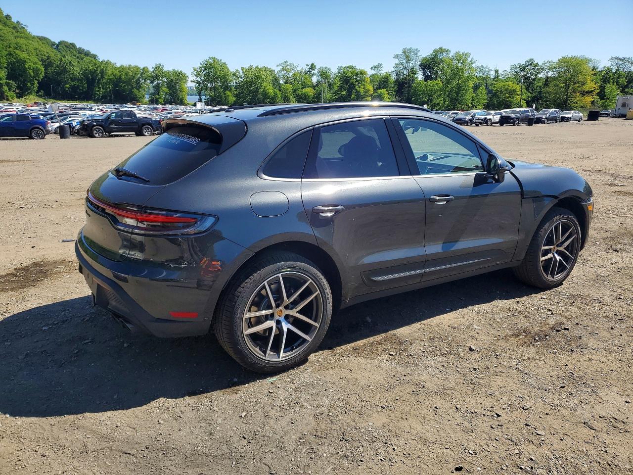 2026 PORSCHE MACAN