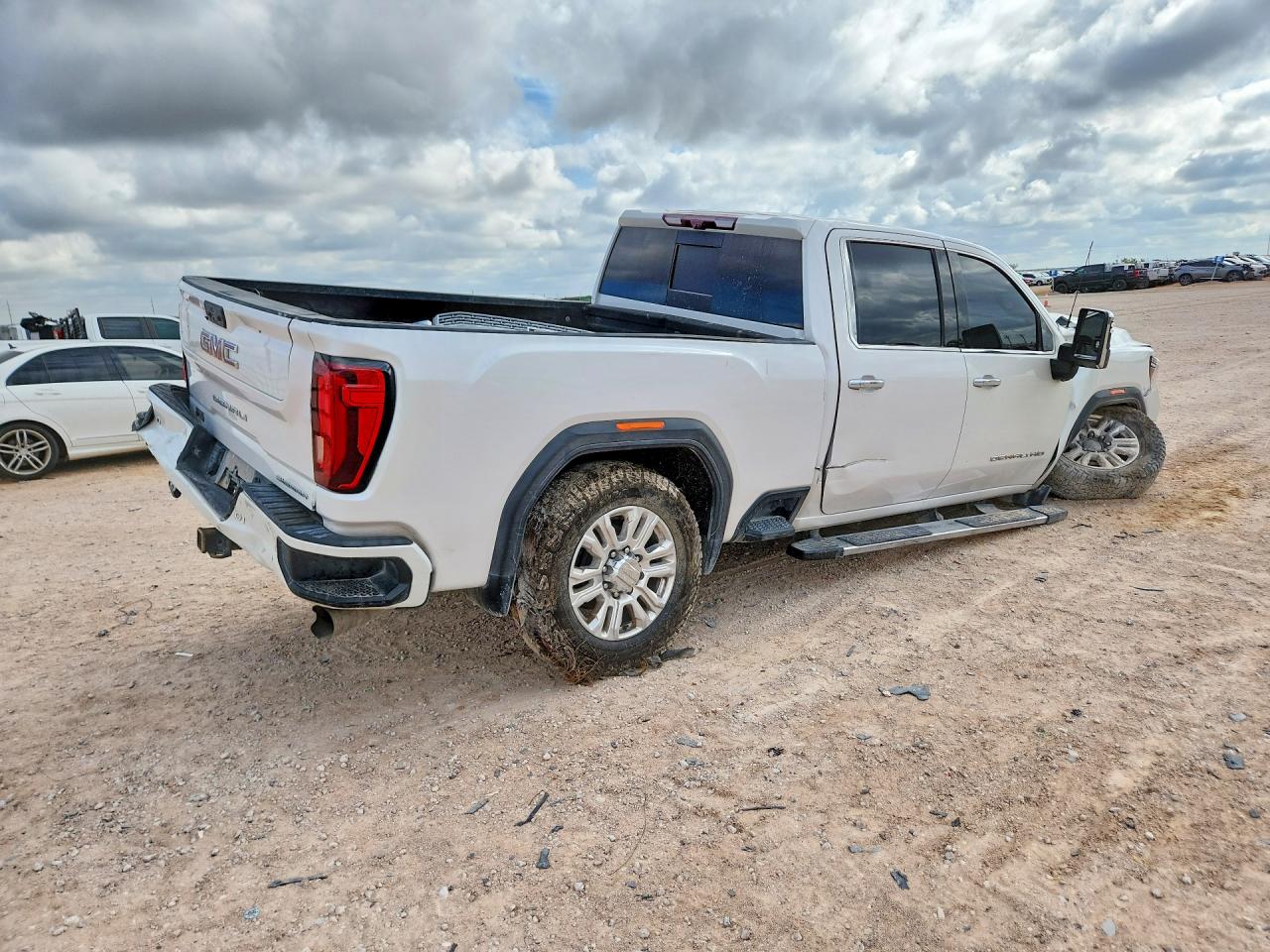 2023 GMC SIERRA