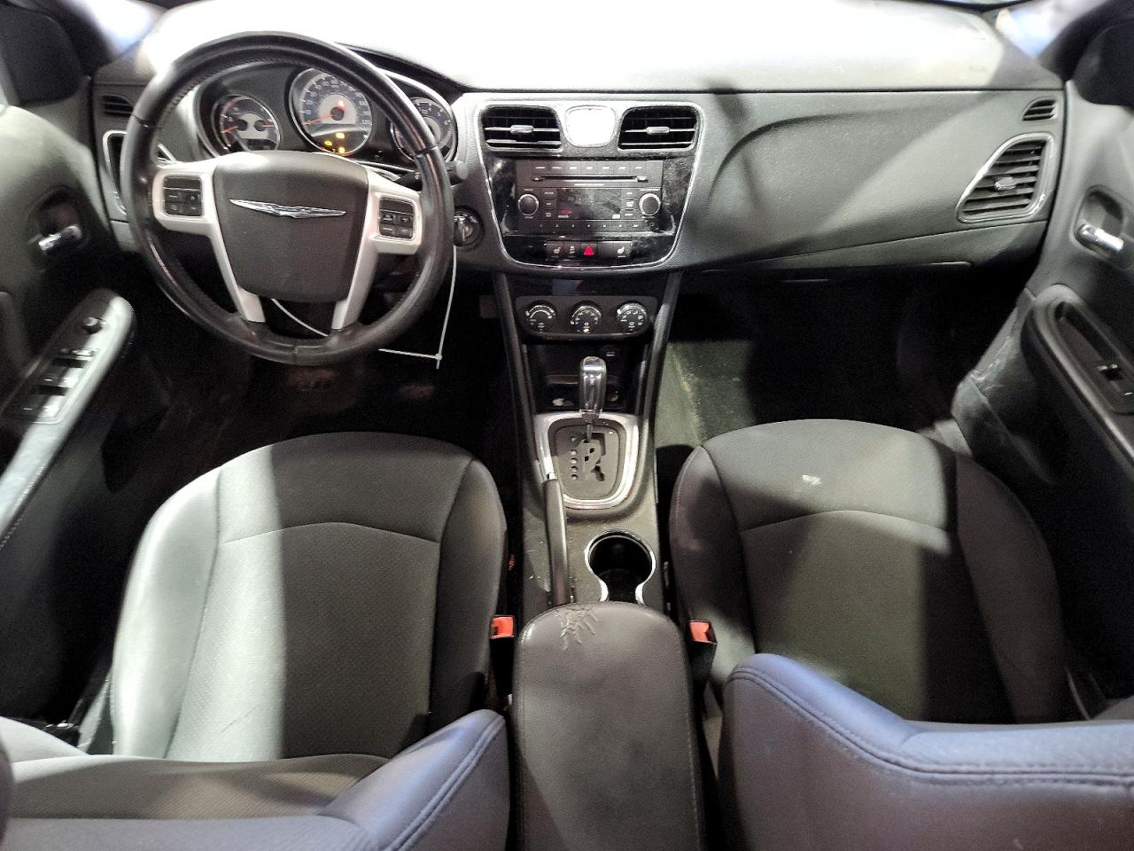 2013 CHRYSLER 200