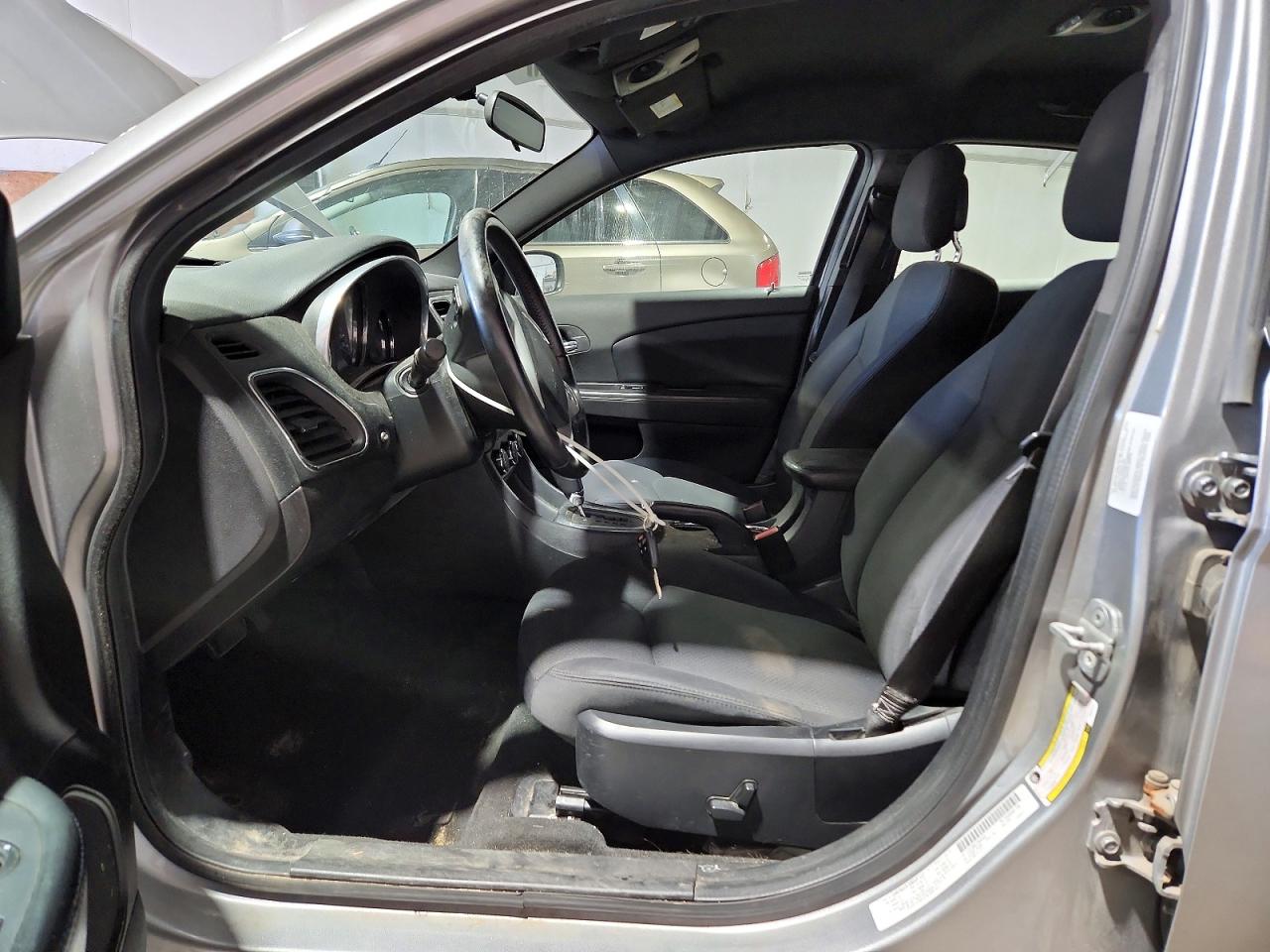 2013 CHRYSLER 200