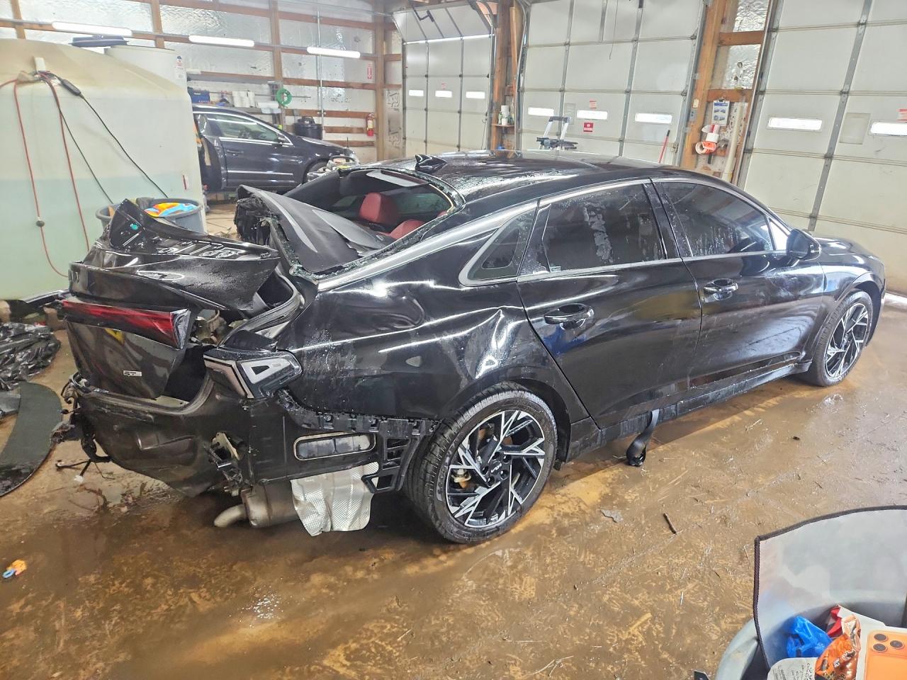 2025 KIA K5