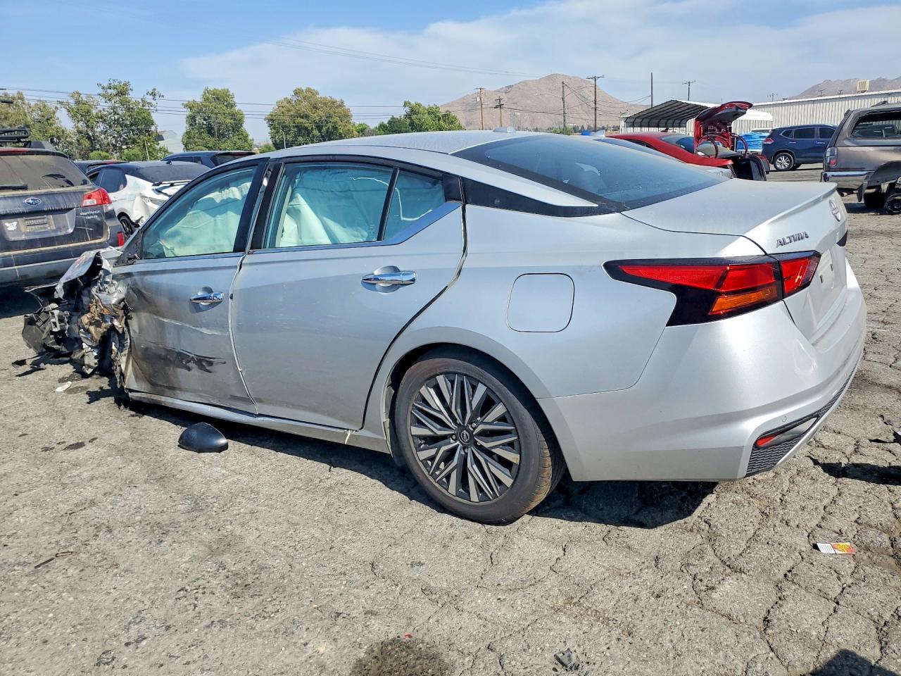 2024 NISSAN ALTIMA