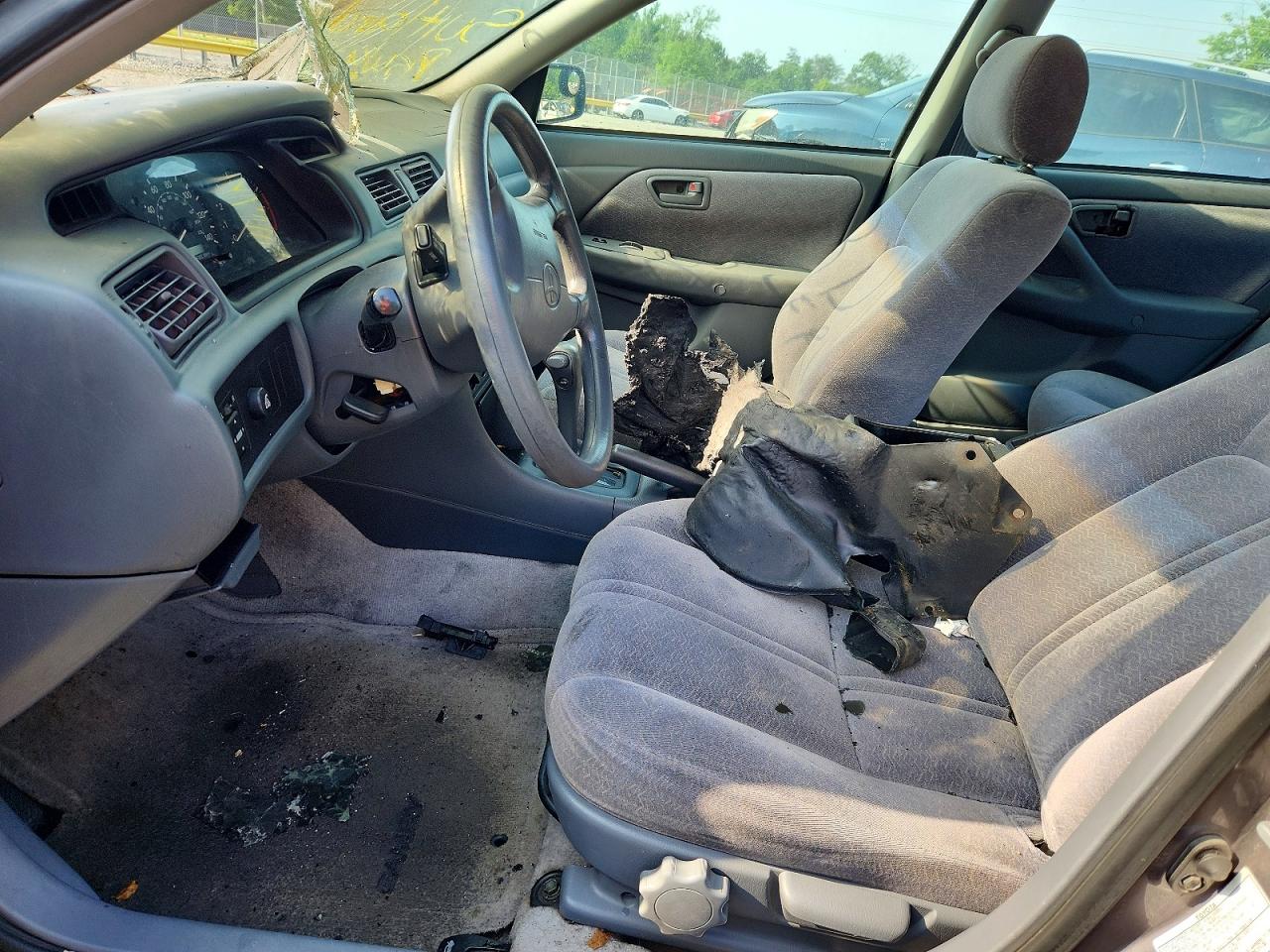 1998 TOYOTA CAMRY