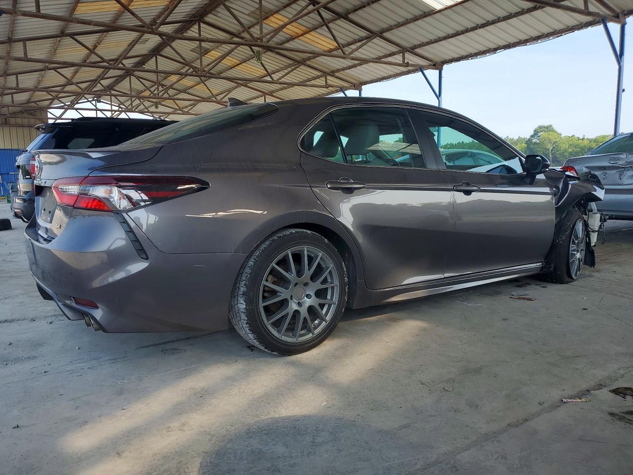 2022 TOYOTA CAMRY
