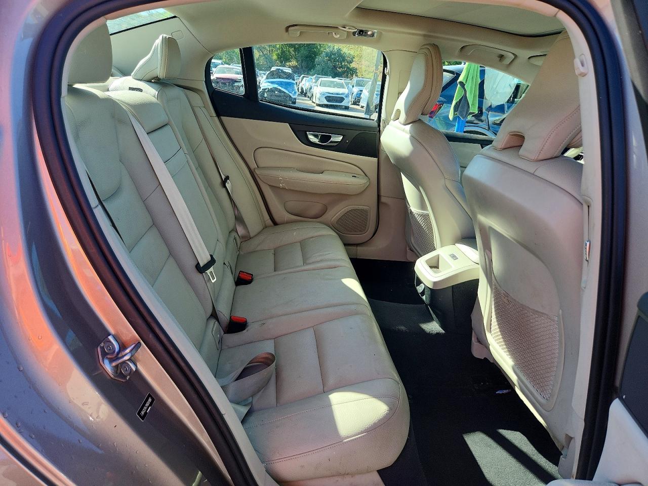 2021 VOLVO S60