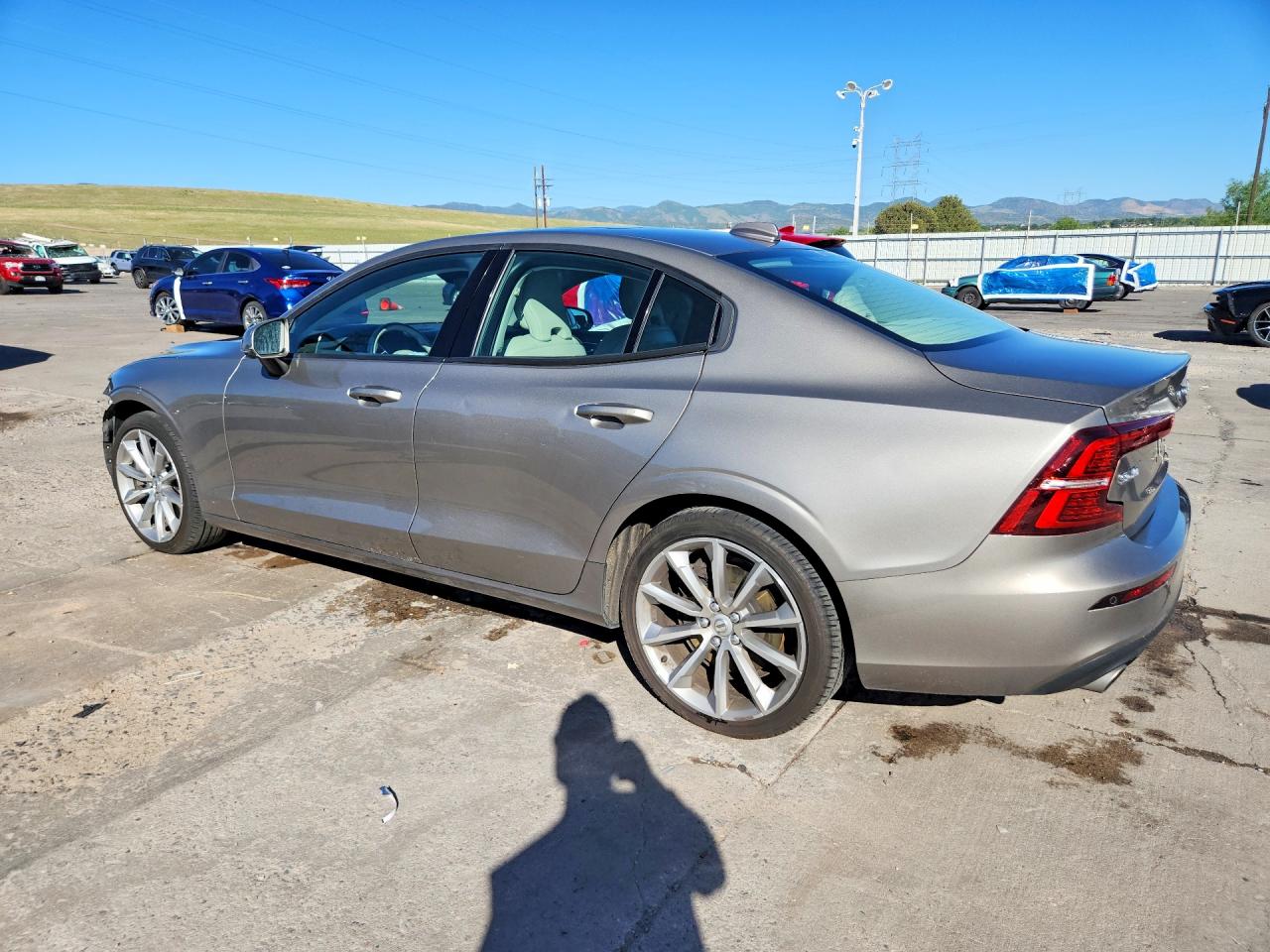 2021 VOLVO S60